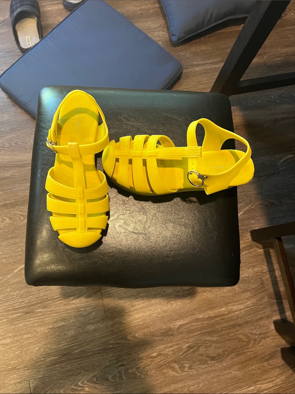 Jeffrey Campbell Yellow Platform Jelly Sandals - Picture 2 of 3